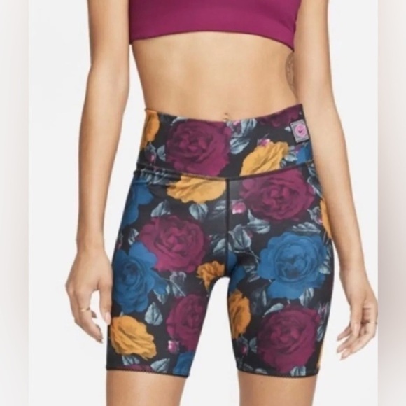 NIKE Women’s One Dri-FIT Icon Clash Mid-Rise Printed Training Shorts XXL NWT - Picture 1 of 4